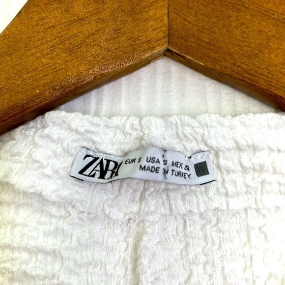 Zara - Gauze White Mock Neck Flowy Lightweight Short Sleeve Top Size Small - Picture 7 of 10